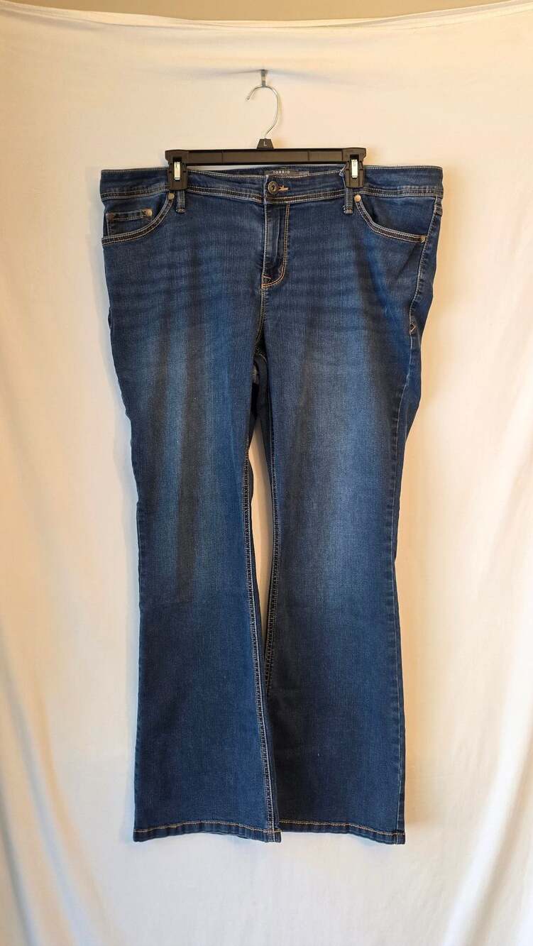 Torrid Super Stretch Low Rise Bootcut Jeans Size 20R Blue Denim